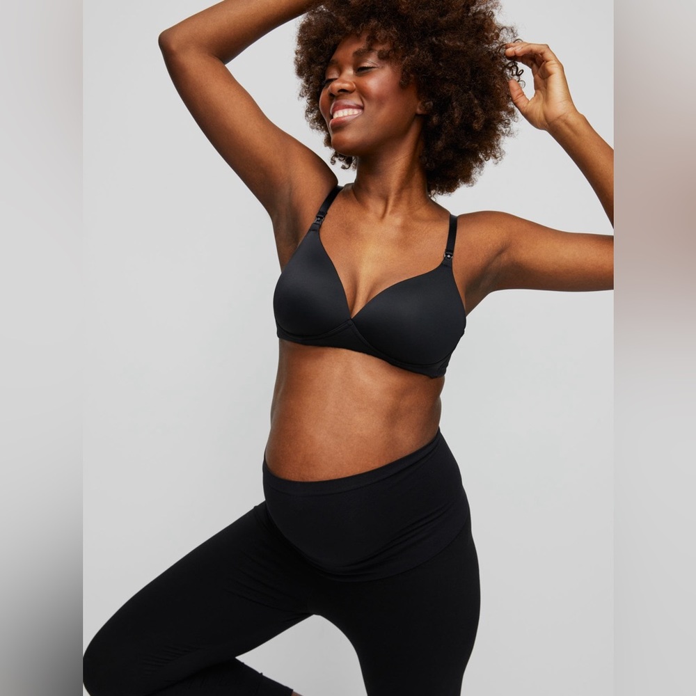 NWT Wireless Maternity and Nursing Bra - Black / 38D
